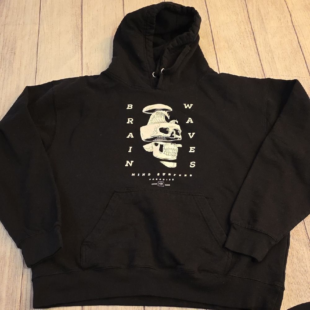 Black Skull Graphic Pullover Hoodie